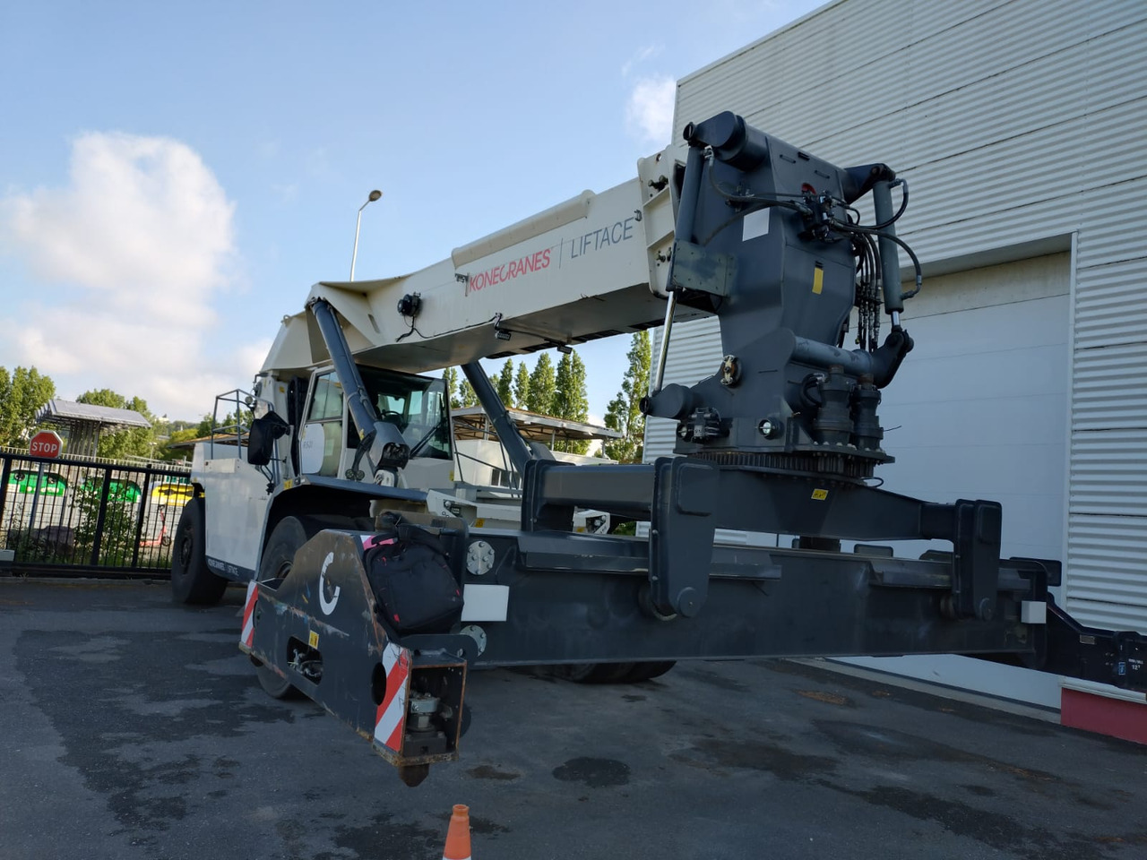 KONECRANES LiftAce 5-31 - Reach stacker: picture 1 KONECRANES LiftAce 5-31 - Reach stacker: picture 1