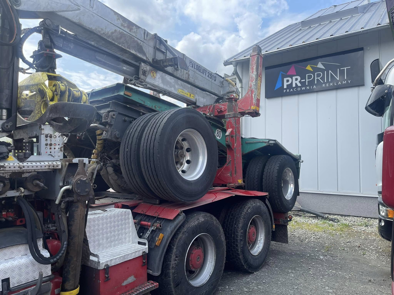 HUTTNER - Timber truck, Crane truck: picture 5 HUTTNER - Timber truck, Crane truck: picture 5