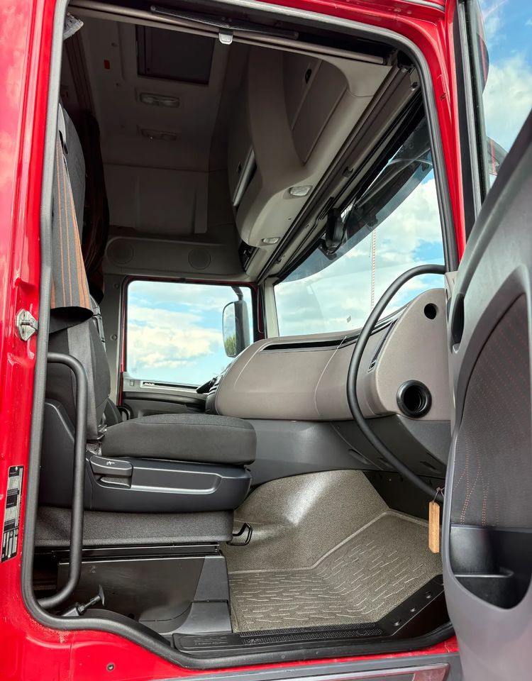 Tractor unit DAF XF 480 FT: picture 15