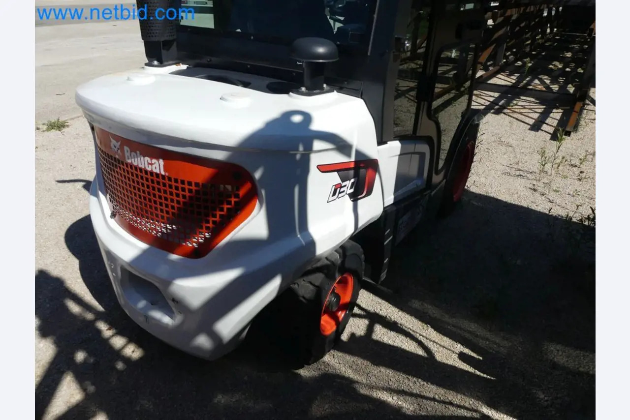 Bobcat D30NXS - Material handling equipment: picture 3 Bobcat D30NXS - Material handling equipment: picture 3