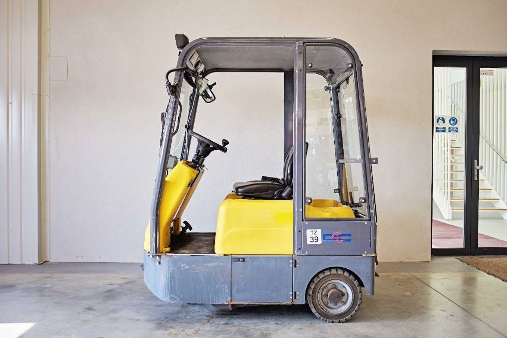 DEC Modena - Tow tractor: picture 1 DEC Modena - Tow tractor: picture 1