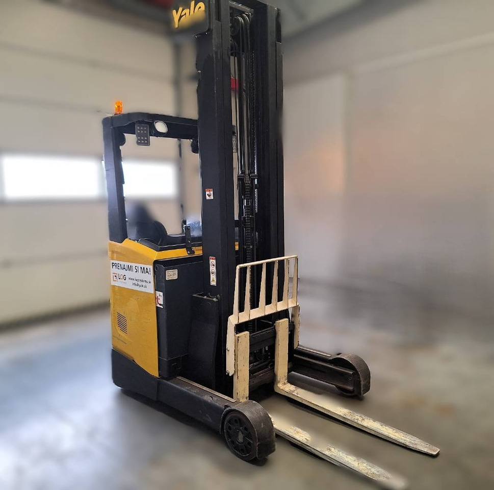 Yale MR 14 - Reach truck: picture 2 Yale MR 14 - Reach truck: picture 2