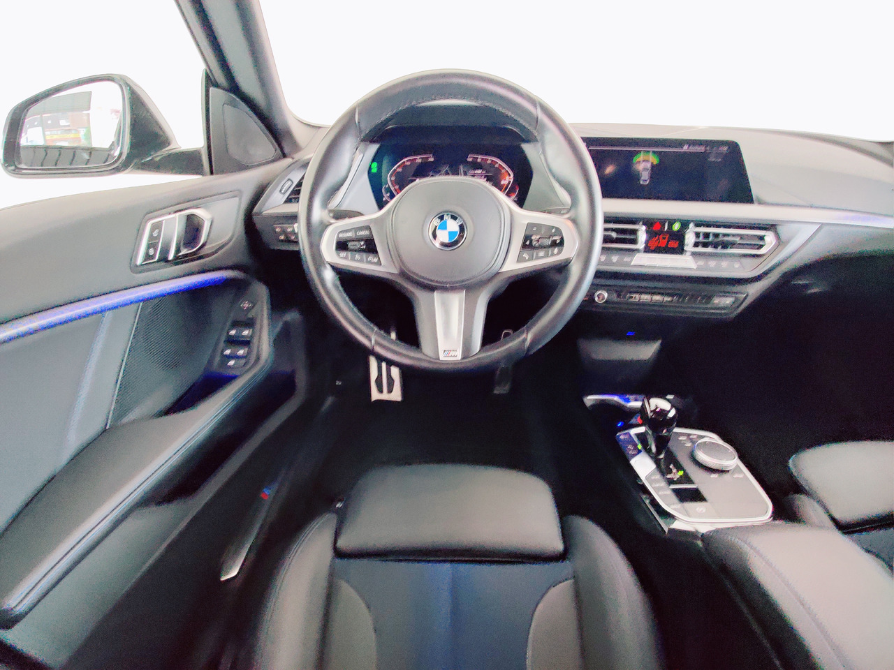 Sedan BMW 218 i M Sport Navi RTTI DAB HiFi SHZ: picture 12 Sedan BMW 218 i M Sport Navi RTTI DAB HiFi SHZ: picture 12