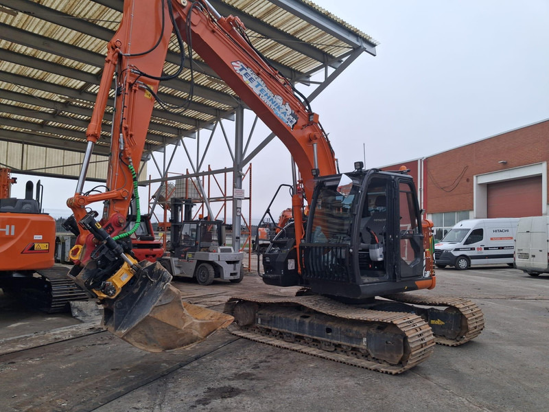 Hitachi ZX135 US-6 Engcon - Crawler excavator: picture 4 Hitachi ZX135 US-6 Engcon - Crawler excavator: picture 4