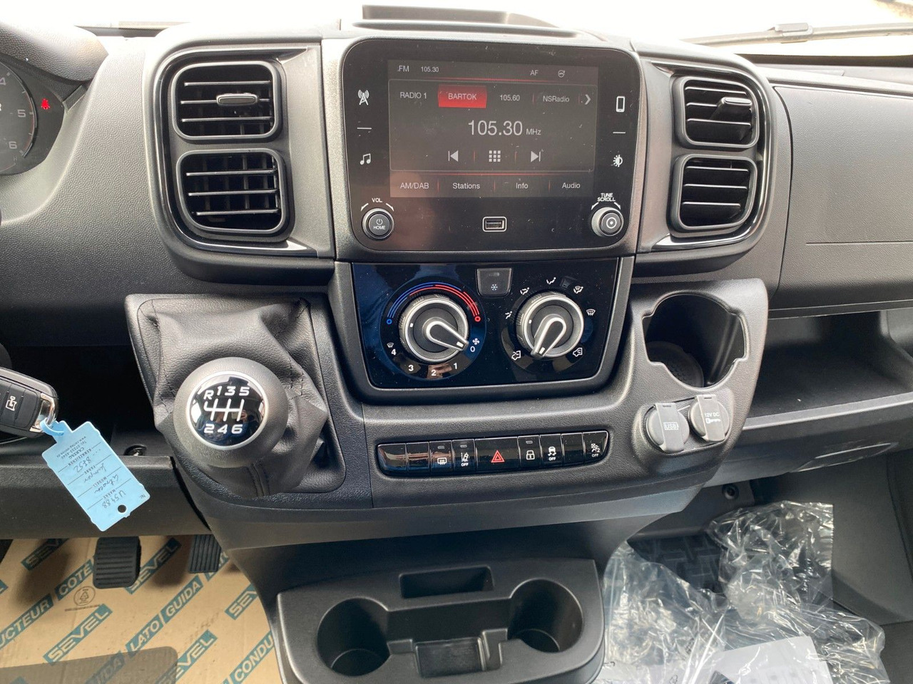 Refrigerated van Citroën Jumper Kasten Hochraum 35 L4H2 Heavy BlueHDi 180: picture 10 Refrigerated van Citroën Jumper Kasten Hochraum 35 L4H2 Heavy BlueHDi 180: picture 10