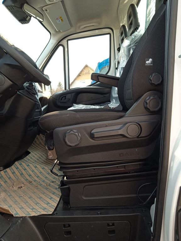 Iveco Daily 35C18H Dreiseitenkipper Iveco Daily 35C18H Dreiseitenkipper - Tipper van: picture 4 Iveco Daily 35C18H Dreiseitenkipper Iveco Daily 35C18H Dreiseitenkipper - Tipper van: picture 4