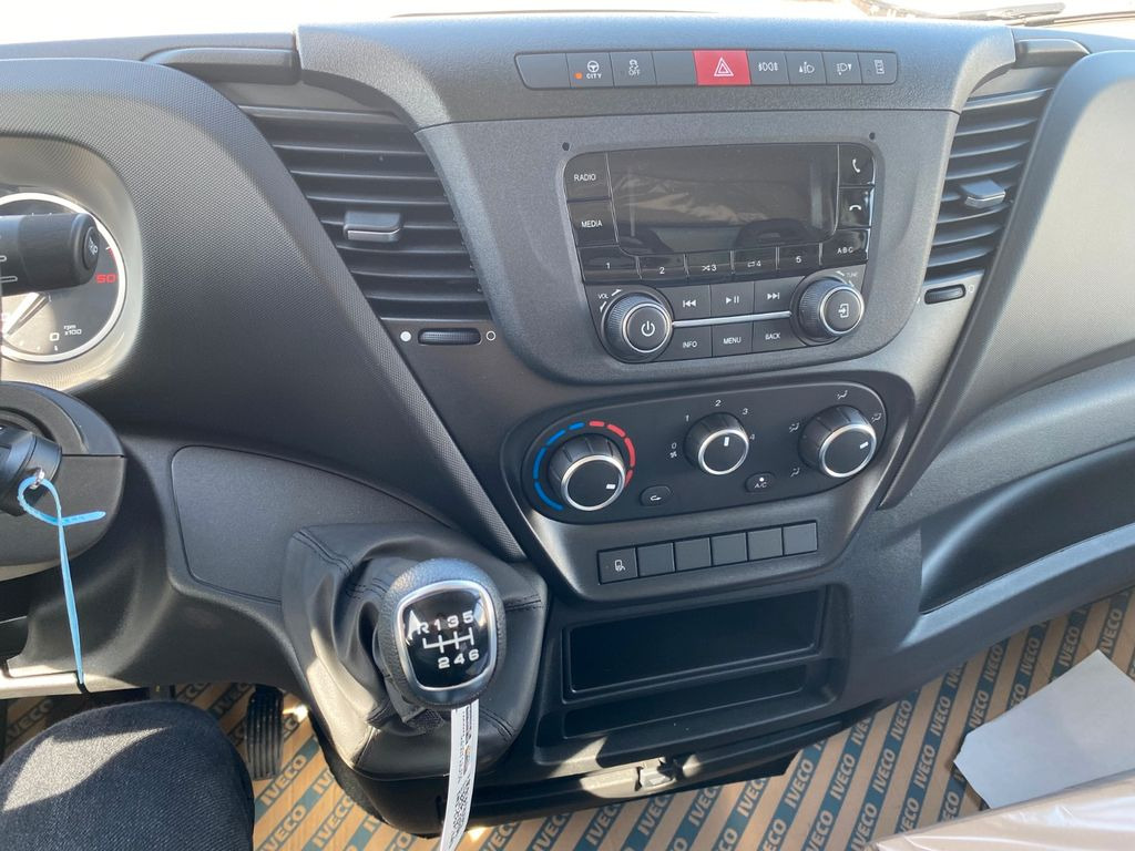 Iveco Daily Koffer mit LBW SOFORT Euro6E Iveco Daily Koffer mit LBW SOFORT Euro6E - Box van: picture 3 Iveco Daily Koffer mit LBW SOFORT Euro6E Iveco Daily Koffer mit LBW SOFORT Euro6E - Box van: picture 3