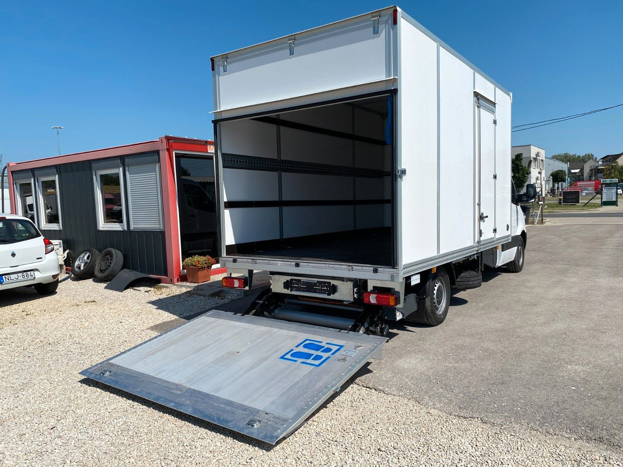 Leasing of  Mercedes-Benz Sprinter 317 Koffer+LBW Mercedes-Benz Sprinter 317 Koffer+LBW: picture 12