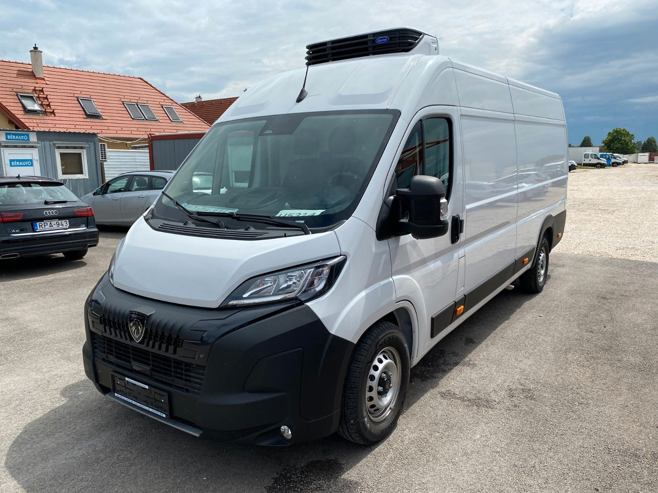 Peugeot Boxer Kasten Hochraum 435 L4H2 BlueHDi 140 Peugeot Boxer Kühlkasten 435 L4H2 BlueHDi 140 - Panel van: picture 1 Peugeot Boxer Kasten Hochraum 435 L4H2 BlueHDi 140 Peugeot Boxer Kühlkasten 435 L4H2 BlueHDi 140 - Panel van: picture 1