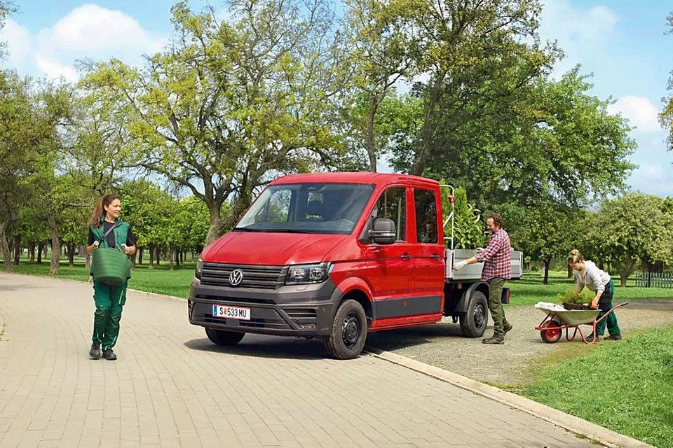 Volkswagen Crafter 35 Doka Fahrgestell KT 2.0 TDI (L4) - Cab chassis truck: picture 1 Volkswagen Crafter 35 Doka Fahrgestell KT 2.0 TDI (L4) - Cab chassis truck: picture 1
