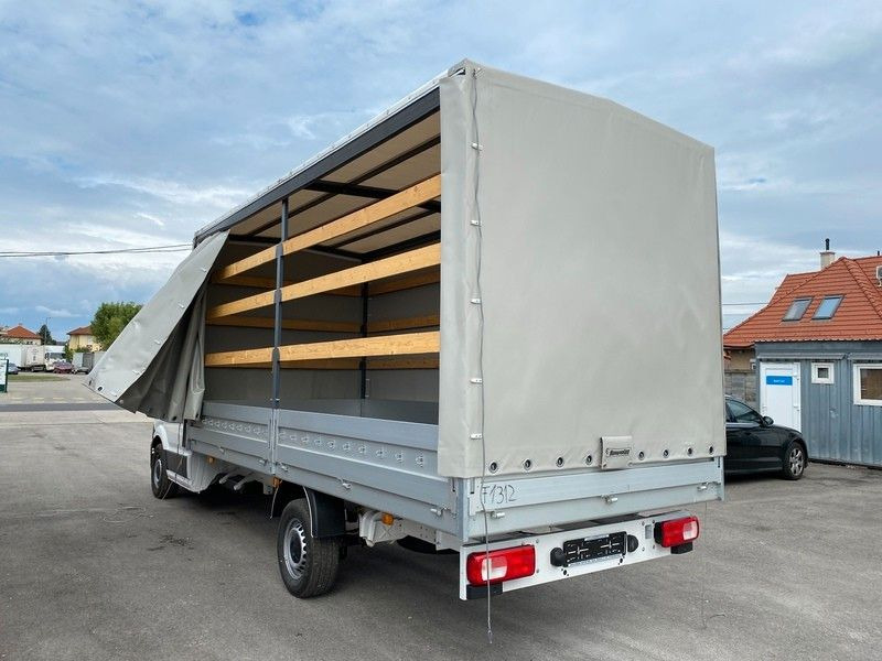 Flatbed van Volkswagen Crafter: picture 6 Flatbed van Volkswagen Crafter: picture 6