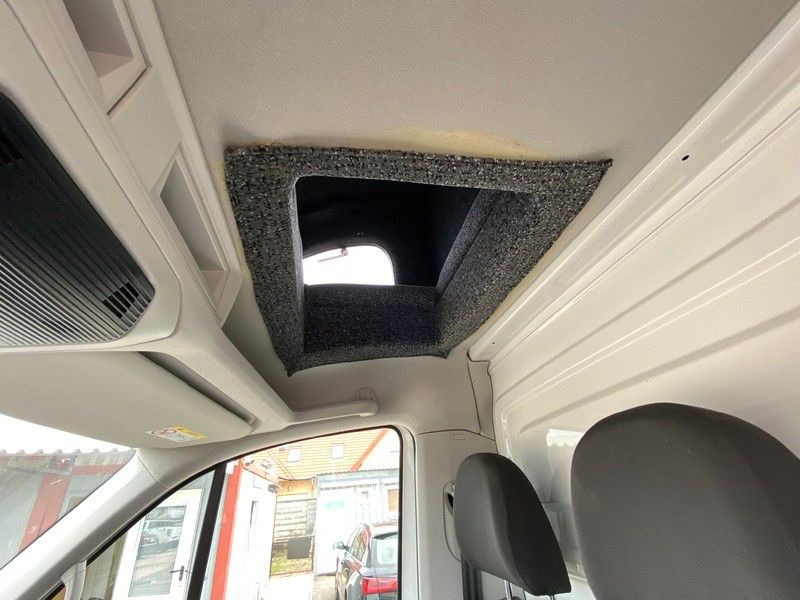 Flatbed van Volkswagen Crafter: picture 10 Flatbed van Volkswagen Crafter: picture 10