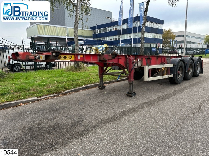 Dennison Chassis Twistlocks 20 FT - 30 FT - Container transporter/ Swap body semi-trailer: picture 1 Dennison Chassis Twistlocks 20 FT - 30 FT - Container transporter/ Swap body semi-trailer: picture 1