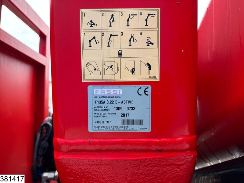 Iveco 260S36 6x2, EURO 6, Fassi, Remote - Dropside/ Flatbed truck, Crane truck: picture 5 Iveco 260S36 6x2, EURO 6, Fassi, Remote - Dropside/ Flatbed truck, Crane truck: picture 5