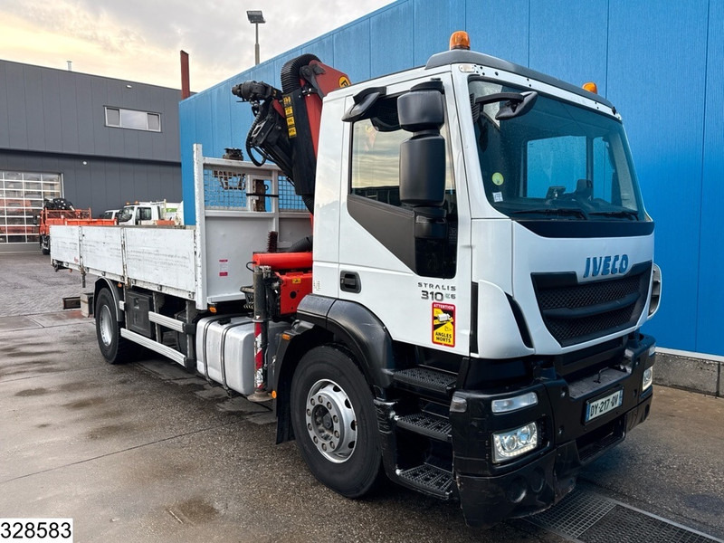 Iveco Stralis 310 EURO 6, Palfinger, Leaf spring - Dropside/ Flatbed truck, Crane truck: picture 3 Iveco Stralis 310 EURO 6, Palfinger, Leaf spring - Dropside/ Flatbed truck, Crane truck: picture 3
