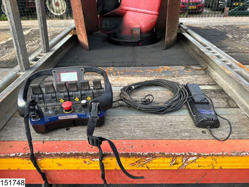 Lecitrailer open laadbak Fassi, Remote - Dropside/ Flatbed semi-trailer: picture 5 Lecitrailer open laadbak Fassi, Remote - Dropside/ Flatbed semi-trailer: picture 5