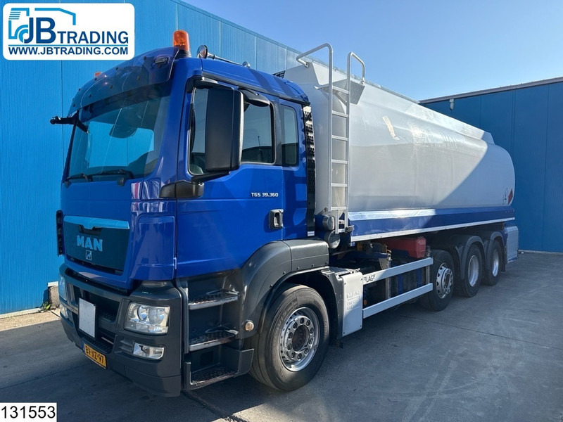 MAN TGS 39 360 8x2, FUEL, 31300 Liter, 4 Comp - Tank truck: picture 1 MAN TGS 39 360 8x2, FUEL, 31300 Liter, 4 Comp - Tank truck: picture 1