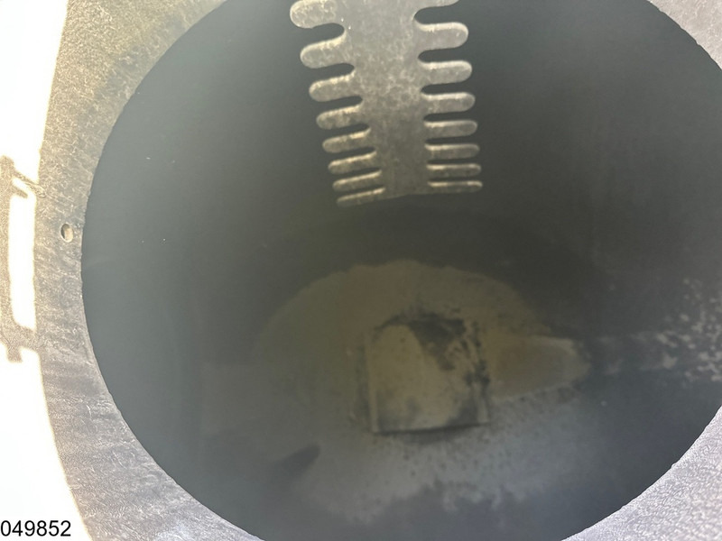 Magyar Bitum 30000 Liter, 1 Compartment - Tank semi-trailer: picture 4 Magyar Bitum 30000 Liter, 1 Compartment - Tank semi-trailer: picture 4