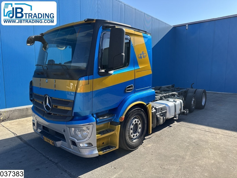 Mercedes-Benz Actros 2443 EURO 6, Winch, Hydraulic - Cab chassis truck: picture 1 Mercedes-Benz Actros 2443 EURO 6, Winch, Hydraulic - Cab chassis truck: picture 1
