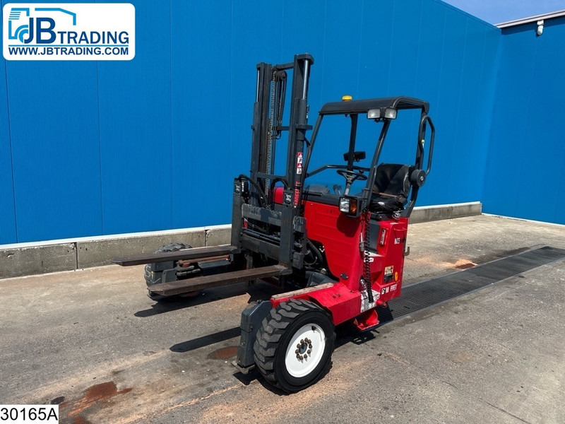 Moffett M5 20.4 1889 Hr, 26.1 kW - Diesel forklift: picture 1 Moffett M5 20.4 1889 Hr, 26.1 kW - Diesel forklift: picture 1