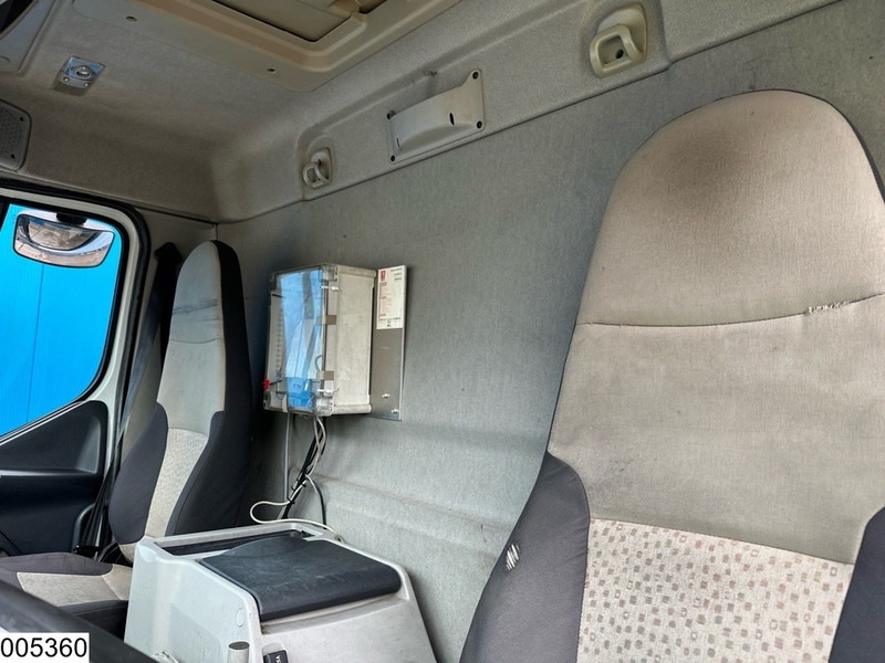 Leasing of Renault Premium 310 Dxi EURO 5, Retarder, Fuel, 13.000 Liter, 4 Comp Renault Premium 310 Dxi EURO 5, Retarder, Fuel, 13.000 Liter, 4 Comp: picture 9 Leasing of Renault Premium 310 Dxi EURO 5, Retarder, Fuel, 13.000 Liter, 4 Comp Renault Premium 310 Dxi EURO 5, Retarder, Fuel, 13.000 Liter, 4 Comp: picture 9