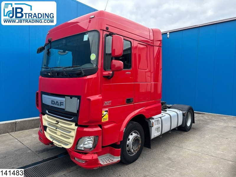 DAF XF 460 EURO 6, PTO - Tractor unit: picture 1 DAF XF 460 EURO 6, PTO - Tractor unit: picture 1