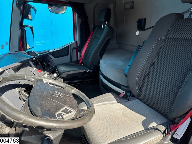 Tractor unit Renault T 440 EURO 6, ADR, PTO: picture 9 Tractor unit Renault T 440 EURO 6, ADR, PTO: picture 9