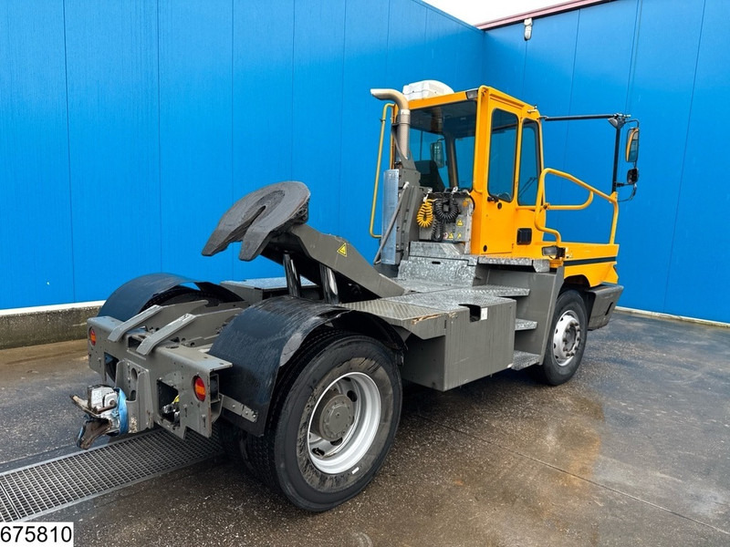 Terberg YT 182 Terminal tractor, 22.079 Operating hours - Tractor unit: picture 2 Terberg YT 182 Terminal tractor, 22.079 Operating hours - Tractor unit: picture 2