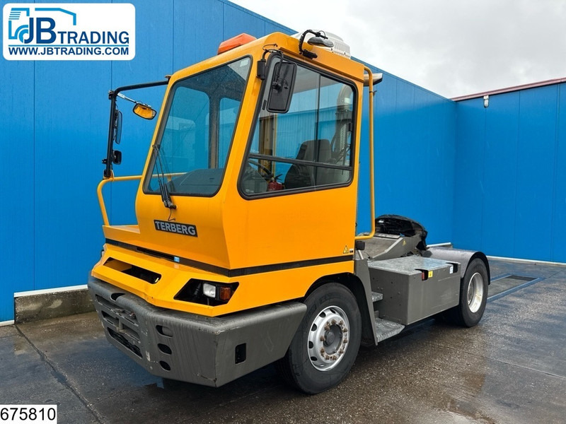 Terberg YT 182 Terminal tractor, 22.079 Operating hours - Tractor unit: picture 1 Terberg YT 182 Terminal tractor, 22.079 Operating hours - Tractor unit: picture 1