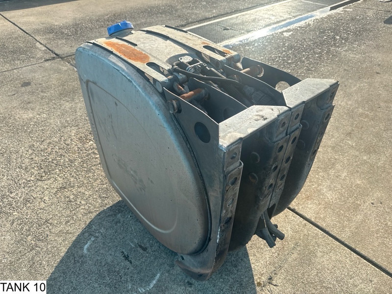 Universeel AdBlue Tank - Fuel tank: picture 4 Universeel AdBlue Tank - Fuel tank: picture 4