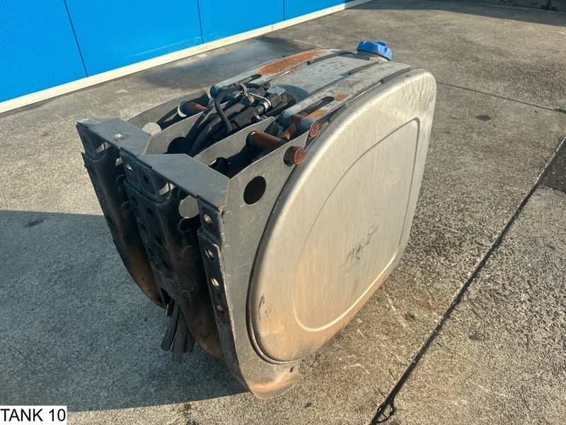 Universeel AdBlue Tank - Fuel tank: picture 2 Universeel AdBlue Tank - Fuel tank: picture 2