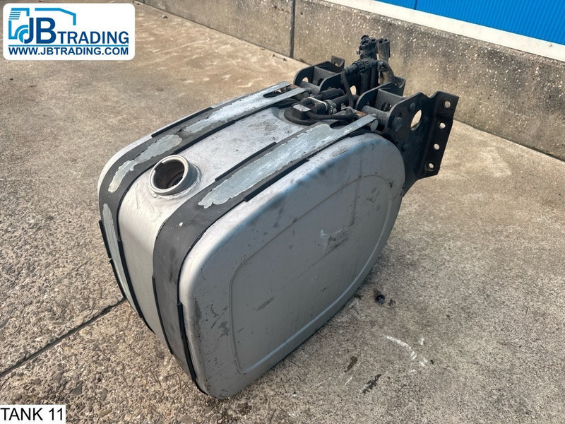 Universeel AdBlue Tank - Fuel tank: picture 1 Universeel AdBlue Tank - Fuel tank: picture 1