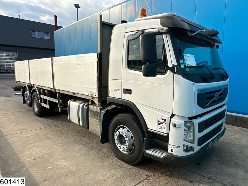 Volvo FM 370 6X2, EURO 5 - Dropside/ Flatbed truck: picture 3 Volvo FM 370 6X2, EURO 5 - Dropside/ Flatbed truck: picture 3