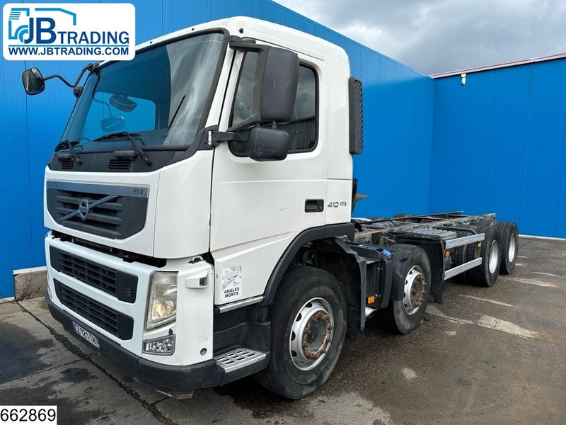 Volvo FM 410 8x4, EURO 5, PTO - Cab chassis truck: picture 1 Volvo FM 410 8x4, EURO 5, PTO - Cab chassis truck: picture 1
