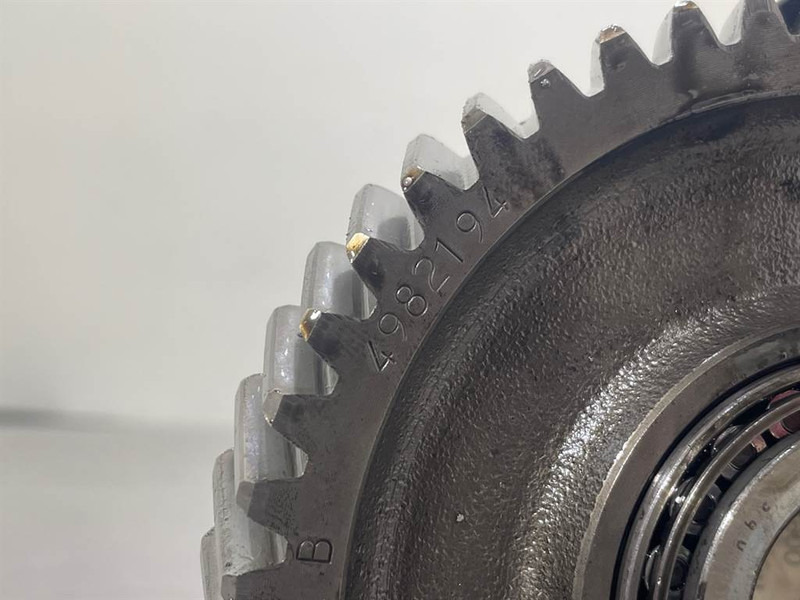 Ahlmann AS900-Cummins B3.3T-4982194-Idler gear - Engine for Construction machinery: picture 3 Ahlmann AS900-Cummins B3.3T-4982194-Idler gear - Engine for Construction machinery: picture 3
