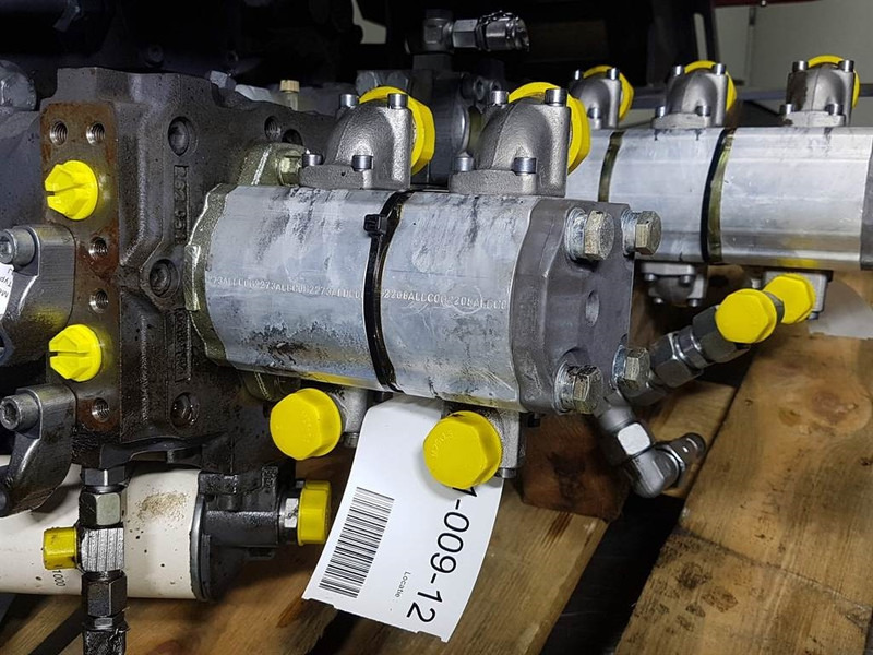 HALDEX WP09D2-1803282 - Vögele -2136803 - Gearpump - Hydraulics: picture 2 HALDEX WP09D2-1803282 - Vögele -2136803 - Gearpump - Hydraulics: picture 2