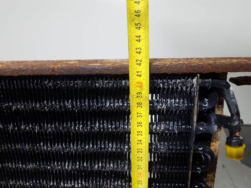 Hyundai HL760-9 - Airco condenser/Klimakondensator/Airco - Frame/ Chassis: picture 5 Hyundai HL760-9 - Airco condenser/Klimakondensator/Airco - Frame/ Chassis: picture 5