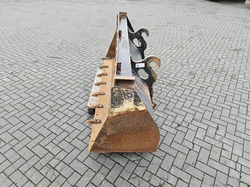 JCB 4CX-125/38100-2,34 MTR-Bucket/Schaufel/Dichte bak - Bucket for Construction machinery: picture 3 JCB 4CX-125/38100-2,34 MTR-Bucket/Schaufel/Dichte bak - Bucket for Construction machinery: picture 3