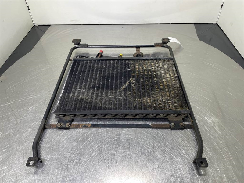 Liebherr A924B-5614406-Airco condenser/Klimakondensator - Frame/ Chassis for Construction machinery: picture 1 Liebherr A924B-5614406-Airco condenser/Klimakondensator - Frame/ Chassis for Construction machinery: picture 1