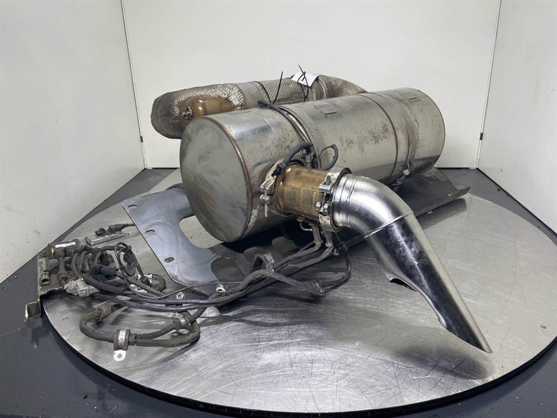 Liebherr L556-10144041-Particulate filter/Partikelfilter - Engine for Construction machinery: picture 4 Liebherr L556-10144041-Particulate filter/Partikelfilter - Engine for Construction machinery: picture 4