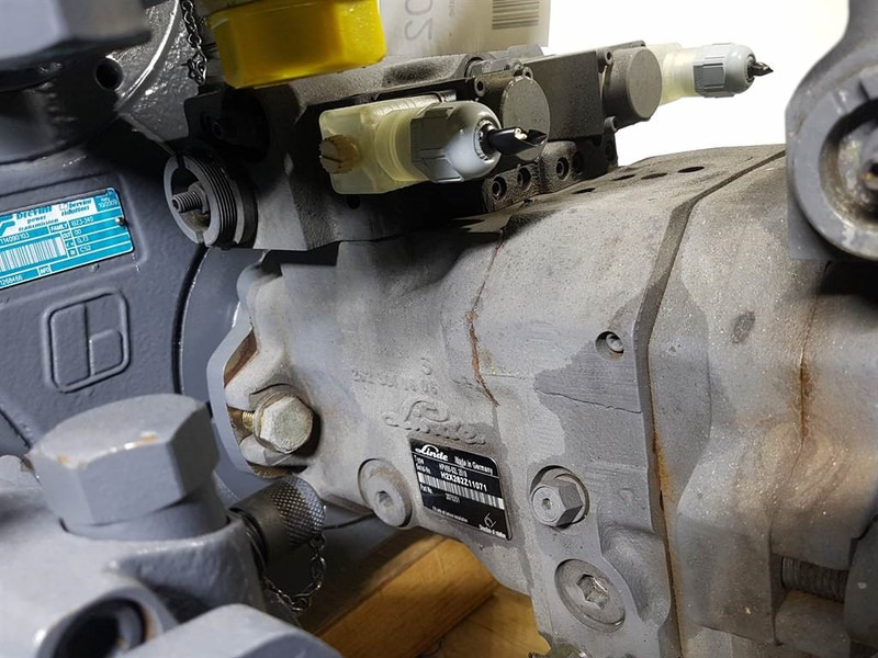 Linde HPV55-02L - Vögele - 2075251 -Drive pump/Fahrpumpe - Hydraulics: picture 3 Linde HPV55-02L - Vögele - 2075251 -Drive pump/Fahrpumpe - Hydraulics: picture 3