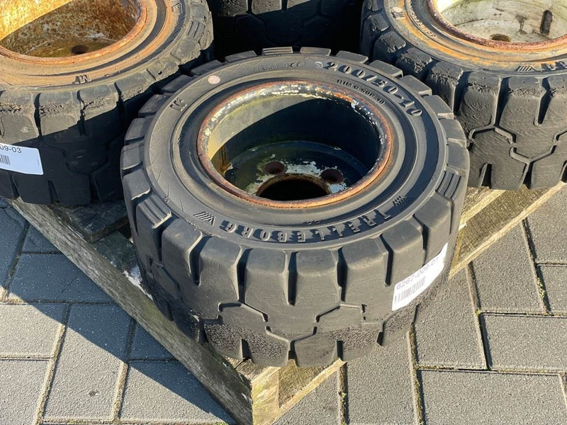 Linde -Trelleborg 200/50-10-Tire/Reifen/Band - Wheels and tires for Construction machinery: picture 2 Linde -Trelleborg 200/50-10-Tire/Reifen/Band - Wheels and tires for Construction machinery: picture 2