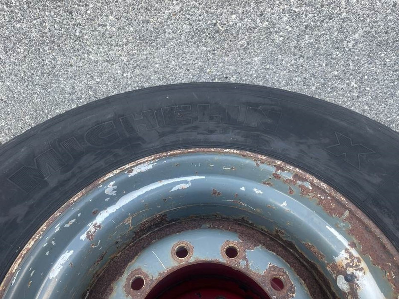 Michelin 425/65R22.5-Tire/Reifen/Band - Wheels and tires for Construction machinery: picture 5 Michelin 425/65R22.5-Tire/Reifen/Band - Wheels and tires for Construction machinery: picture 5