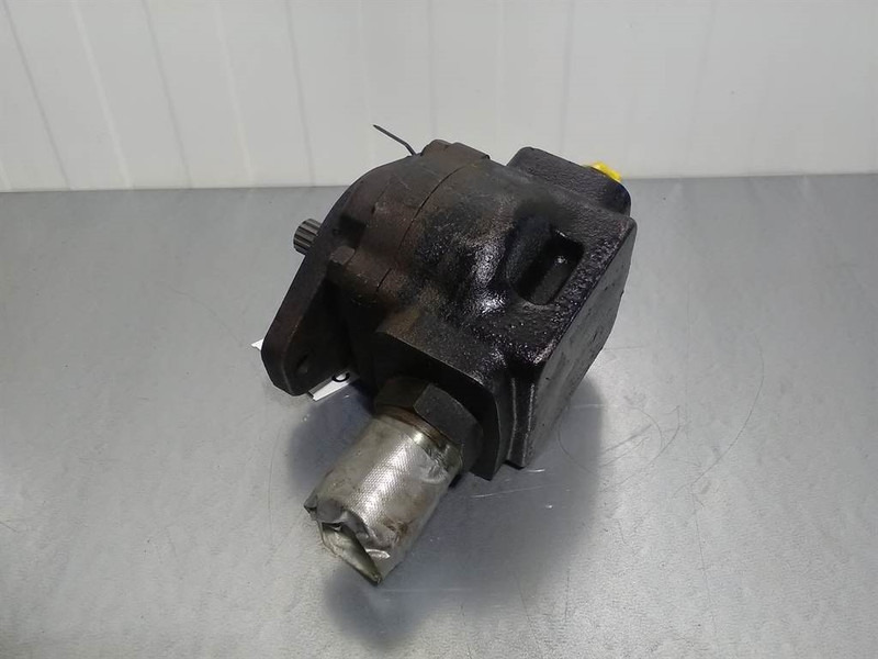 Parker 7029111001-Gearpump/Zahnradpumpe/Tandwielpomp - Hydraulics for Construction machinery: picture 2 Parker 7029111001-Gearpump/Zahnradpumpe/Tandwielpomp - Hydraulics for Construction machinery: picture 2