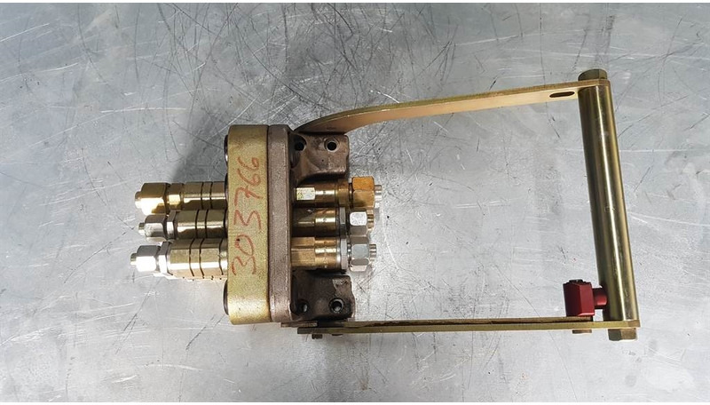 Stucchi GR10 - 9 - Liebherr-Quick coupler/Schnellk - Hydraulics: picture 2 Stucchi GR10 - 9 - Liebherr-Quick coupler/Schnellk - Hydraulics: picture 2