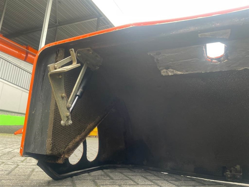 Terex AL80/SKL834-5529020001-Engine hood/haube/Motorkap - Frame/ Chassis for Construction machinery: picture 5 Terex AL80/SKL834-5529020001-Engine hood/haube/Motorkap - Frame/ Chassis for Construction machinery: picture 5