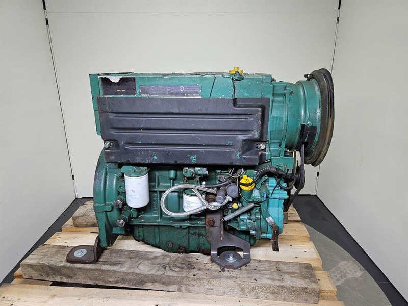 Volvo L30B-Z/SX-D3DCEE2-Deutz BF4L2011-Engine/Motor - Engine for Construction machinery: picture 1 Volvo L30B-Z/SX-D3DCEE2-Deutz BF4L2011-Engine/Motor - Engine for Construction machinery: picture 1