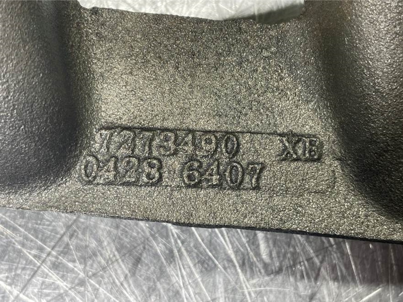 Volvo L30B-Z/X-Deutz TD2011L04I-04286407-Intake manifold - Engine for Construction machinery: picture 4 Volvo L30B-Z/X-Deutz TD2011L04I-04286407-Intake manifold - Engine for Construction machinery: picture 4