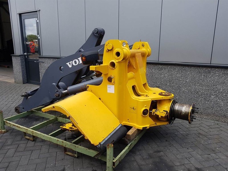 Volvo L45TP -VOE11308064- Lifting framework/Schaufelarm - Boom: picture 2 Volvo L45TP -VOE11308064- Lifting framework/Schaufelarm - Boom: picture 2