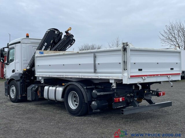 Mercedes-Benz Antos 1830 Hiab X-HIDUO138E2 Kran +FB 5+6 Kreis - Tipper, Crane truck: picture 2 Mercedes-Benz Antos 1830 Hiab X-HIDUO138E2 Kran +FB 5+6 Kreis - Tipper, Crane truck: picture 2
